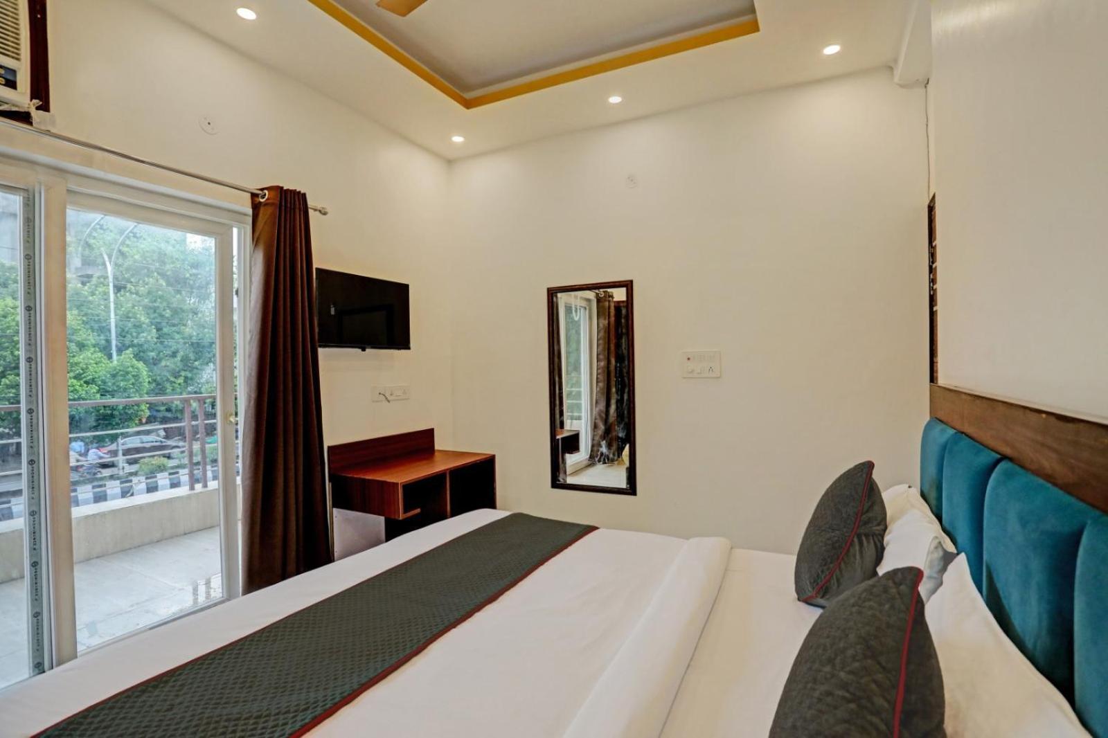 Hotel Golden Prime King New Delhi Exterior foto