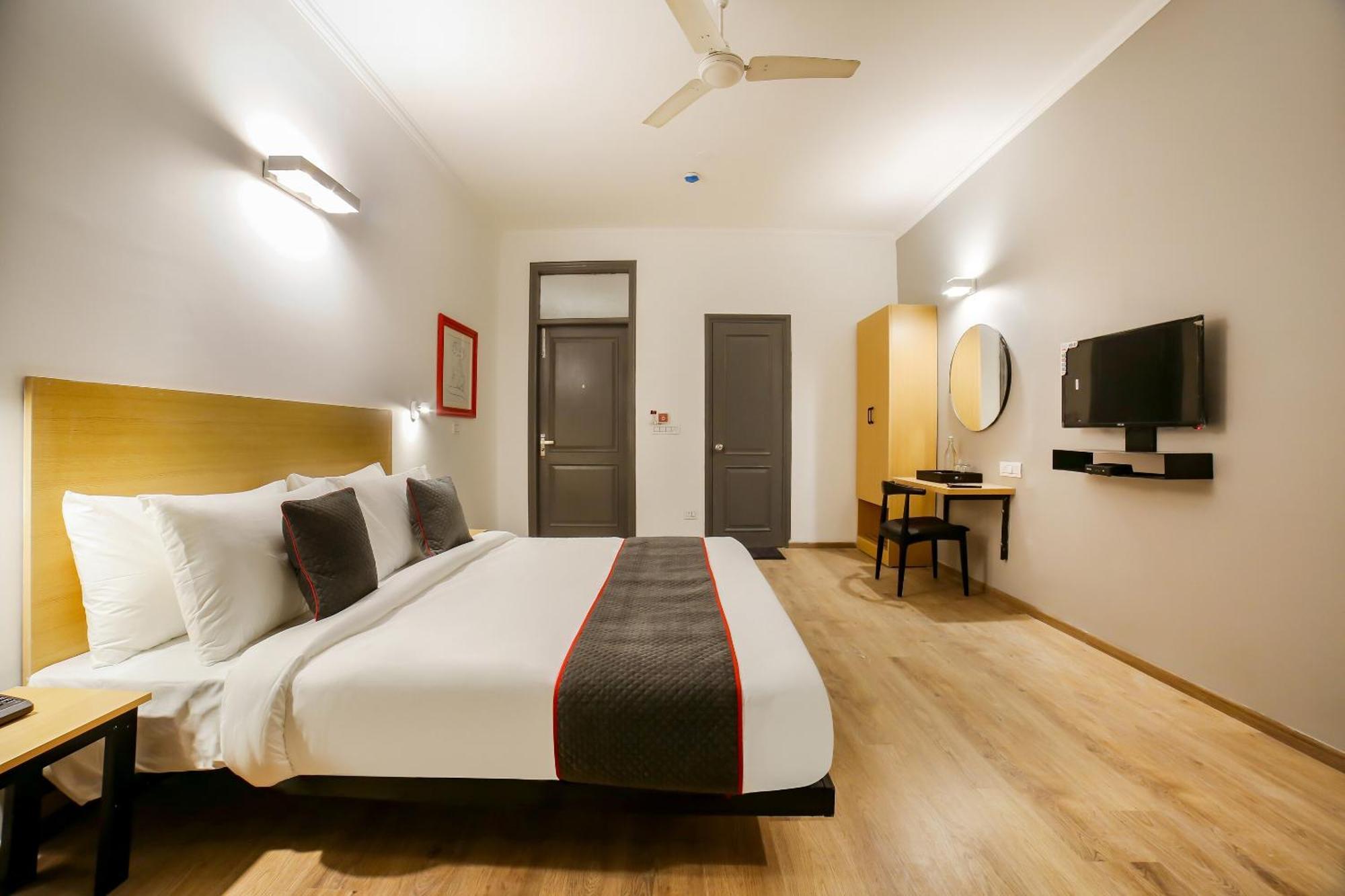 Hotel Golden Prime King New Delhi Exterior foto