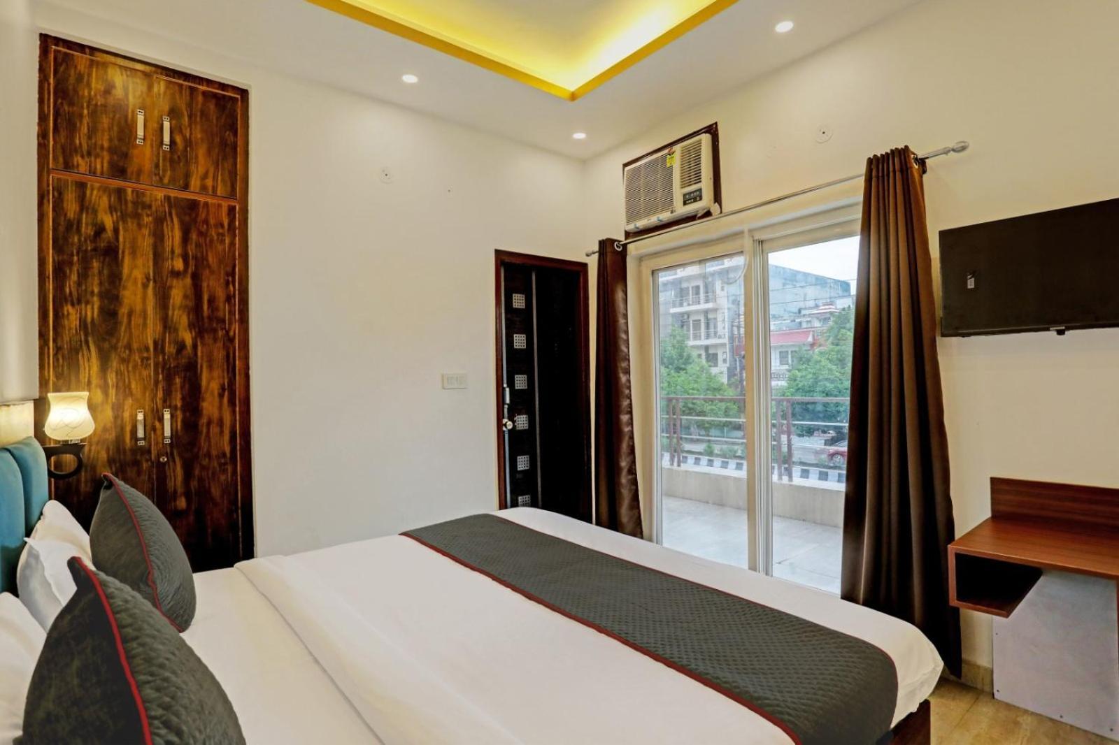 Hotel Golden Prime King New Delhi Exterior foto